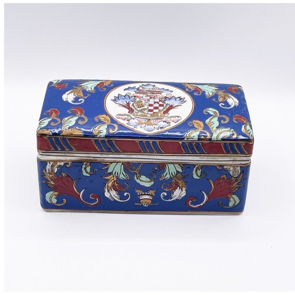 Vintage Neiman Marcus Macau Ceramic Trinket Box Heraldic Crest Blue Porcelain